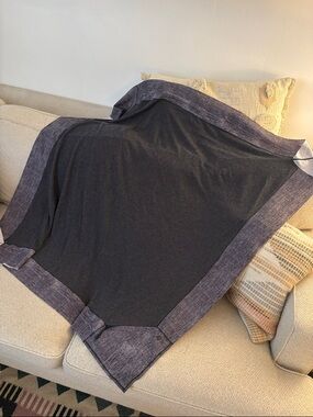 Lululemon stretchy scarf with zip hidden pocket